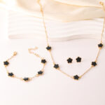 Lucky flower jewelry set female five-leaf clover necklace bracelet