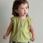 Little Apple sleeveless vest
