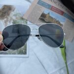 Silver frame gray piece