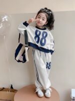 Girls' Spring Sports Set 2026 Stylish Pullover Sweatshirt & Casual Pants Two-Piece Outfit for Kids - Image 5