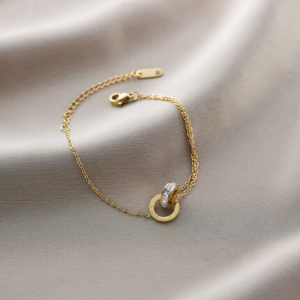 Roman diamond ring gold