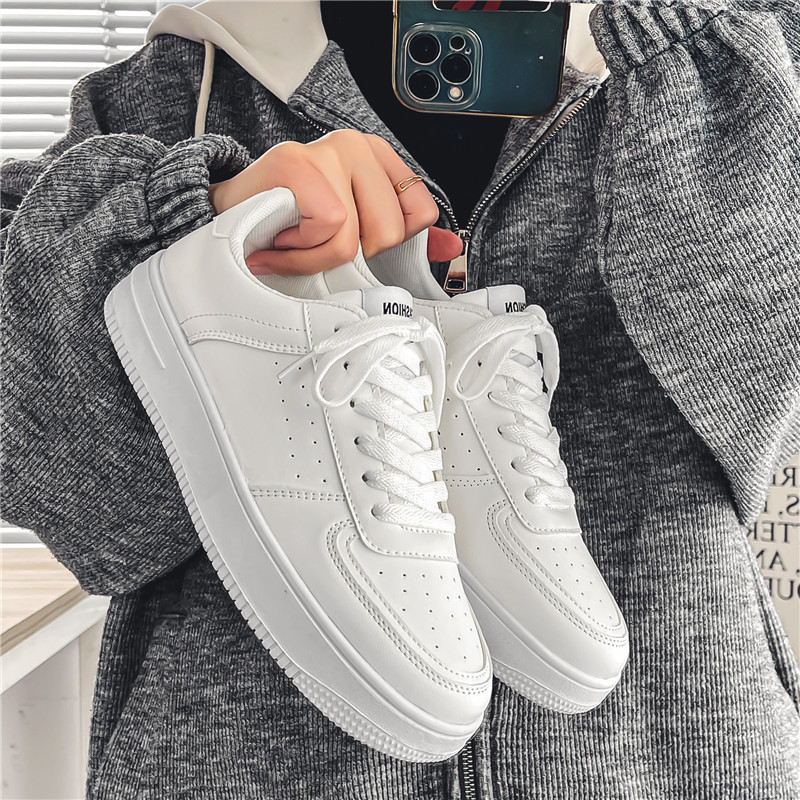 O1CN01EP3WPo1Jfh5xPWpkg_3900301056-0-cib.jpg Little White Shoes Men's Winter Breathable Teen Casual Versatile Men's Shoes 2026 New Student Pure White Sports Shoes - Image 1