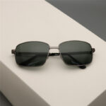 Polarized green-gray