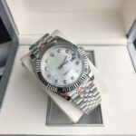 The log imitation mechanical 12 diamonds silver white