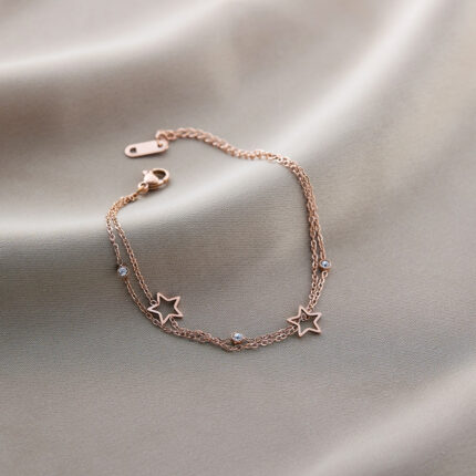 Double-layered pentagram rose gold