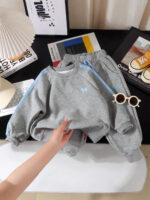 Korean Spring and Autumn New Children's Set 2026 Fashionable Sweatshirt Set for Boys and Girls, Children's Spring Sports Children's Wear - Image 3