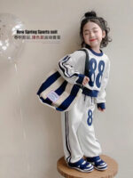 Girls' Spring Sports Set 2026 Stylish Pullover Sweatshirt & Casual Pants Two-Piece Outfit for Kids - Image 2