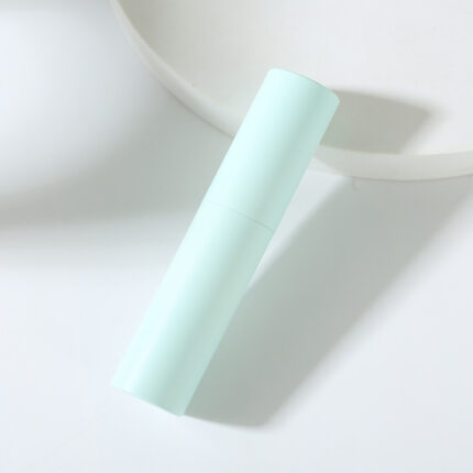 10; Light blue; Plastic