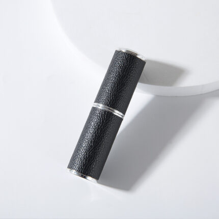 8; Black