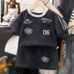 Children's short-sleeved sports set, new summer boys' casual summer clothes, baby shorts, two-piece set stylish children's wear - Image 3