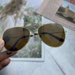 Gold frame tea