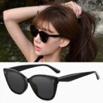 T26 - Black Frame Black Leg