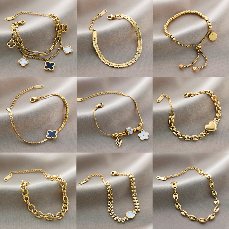 O1CN01mVgm4V2Gqk7ZnewSk_2217067209067-0-cib.jpg Yunyao does not fade cross-border hot selling titanium steel bracelet women's cinquefoil diamond ins style personality 18K vacuum electroplating combination - Image 1