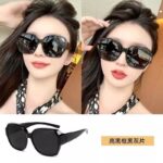 9636 Bright black frame