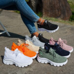 Women's Plus Size Flyknit Sneakers 2025 Summer Breathable & Lightweight Casual Mom Shoes - Image 3